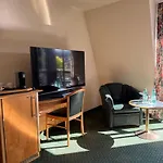 Lejlighed Apartmenthaus Wilder Mann Obrigheim (Neckar-Odenwald-Kreis)
