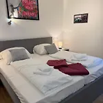 Lejlighed Apartmenthaus Wilder Mann Obrigheim (Neckar-Odenwald-Kreis)